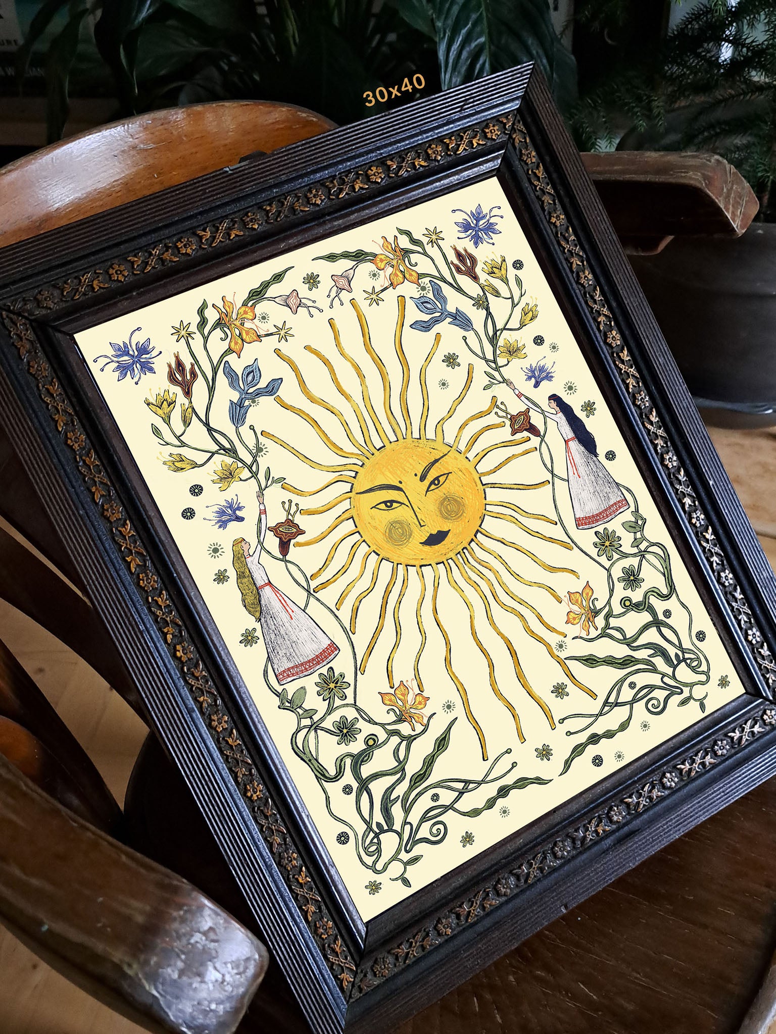Wydruk artystyczny „Letnie przesilenie krem" w ciemnej ozdobnej ramie 30×40 cm – folk art print Natalii Noszczyńskiej, Black Dog Studio